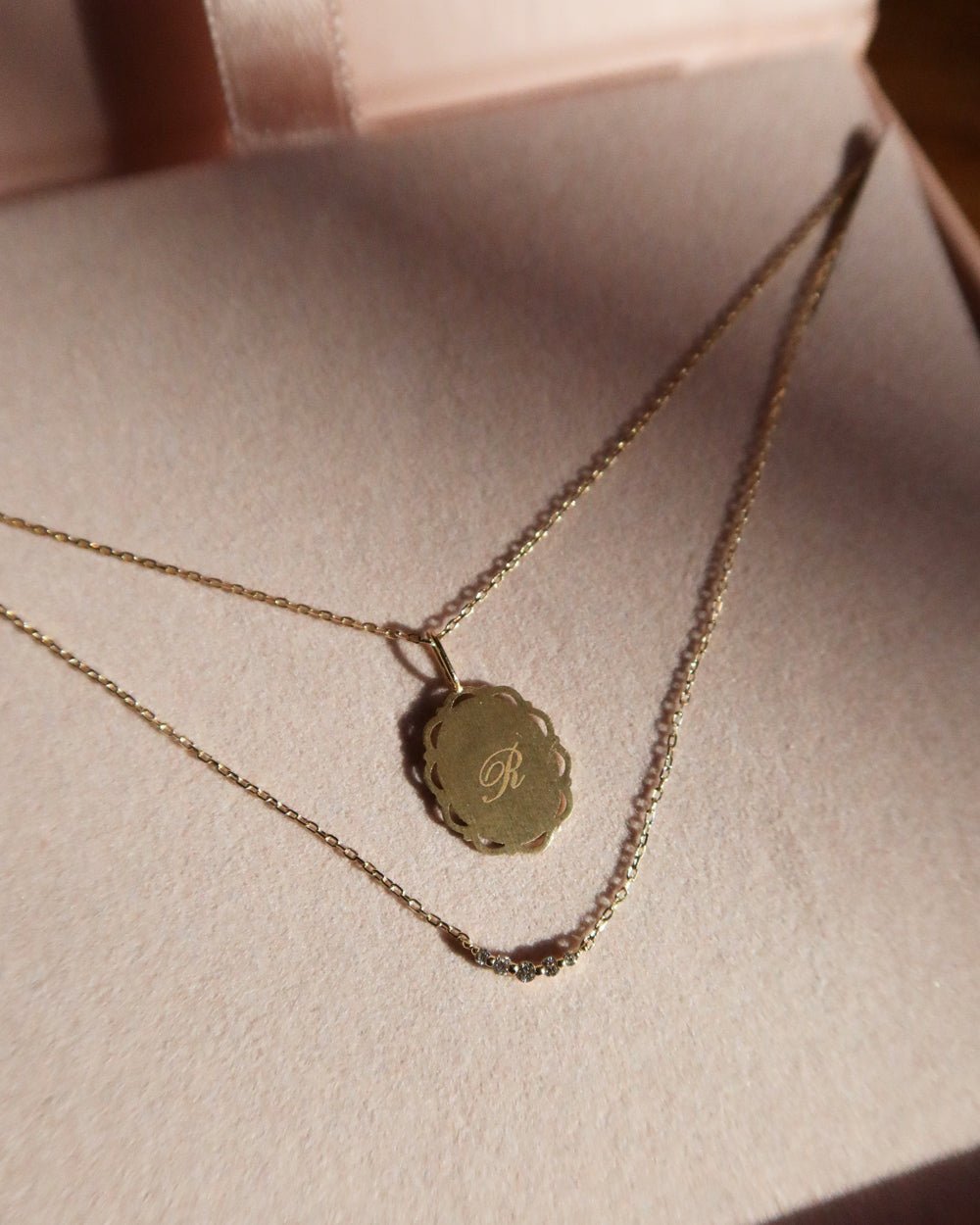 AVIGNON OVAL ENGRAVABLE PENDANT NECKLACE - Shop Cupcakes and Cashmere