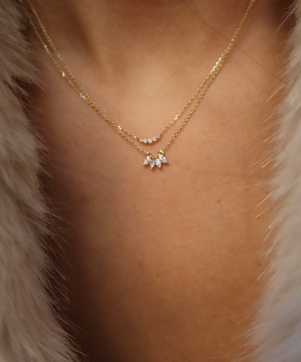 COVE MINI CURVED DIAMOND NECKLACE