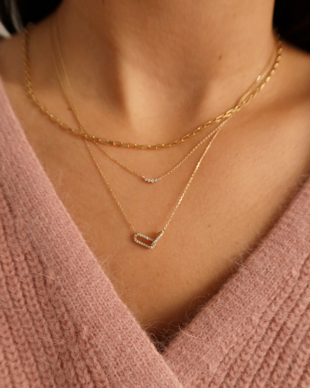 COVE MINI CURVED DIAMOND NECKLACE