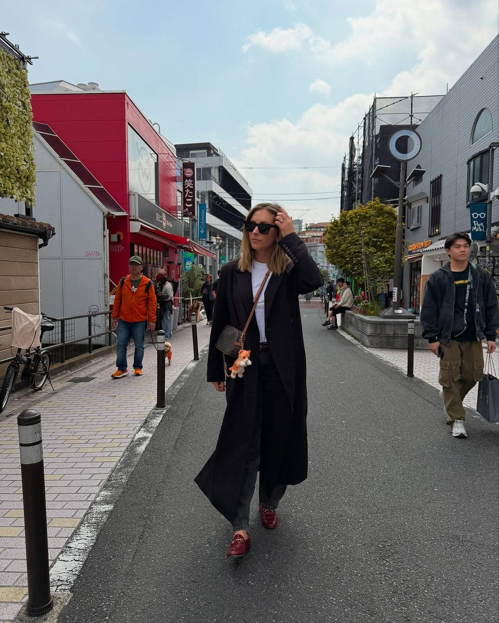 ESSENTIAL BLACK SUNGLASSES - Shop Cupcakes and Cashmere