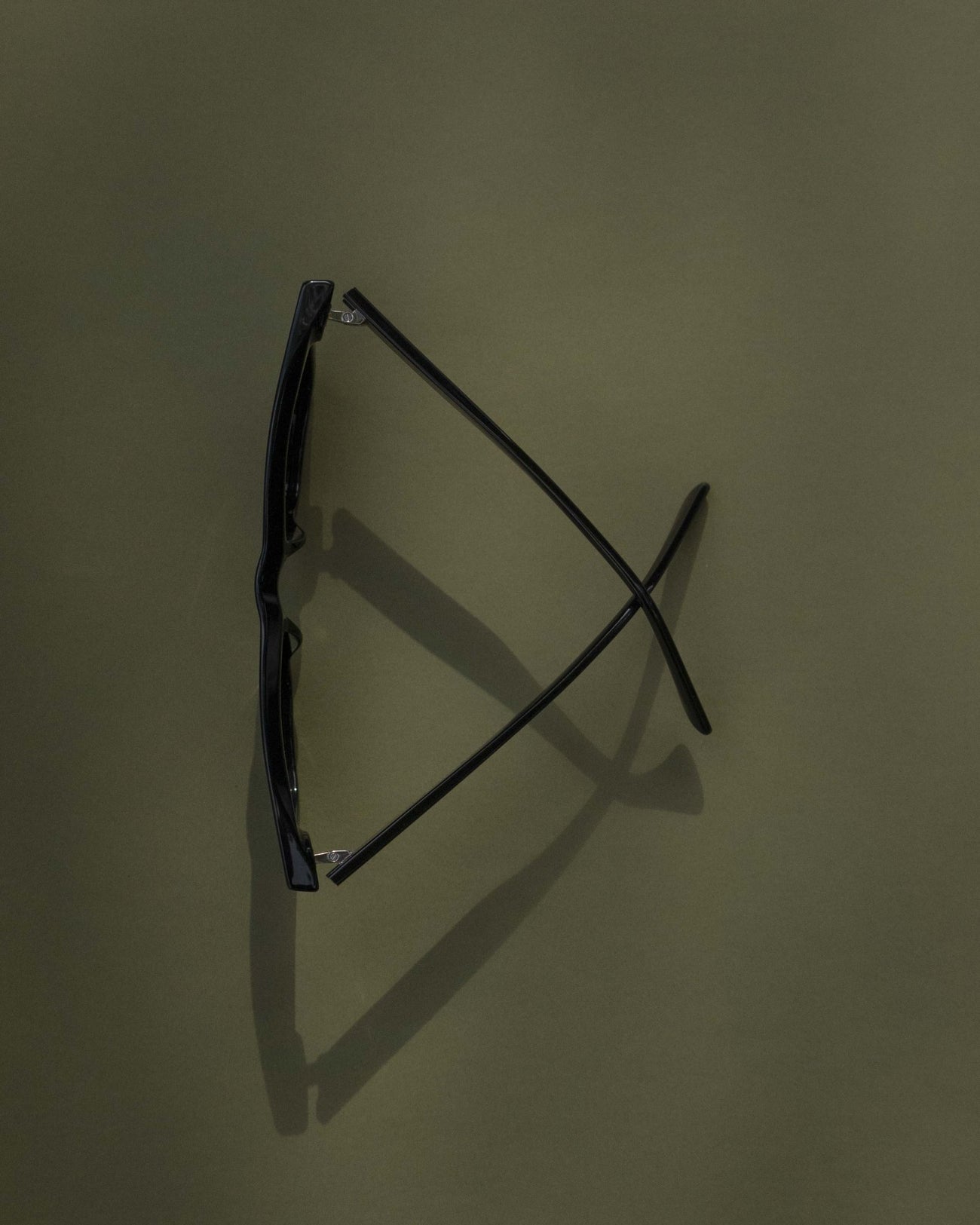 ESSENTIAL BLACK SUNGLASSES - Shop Cupcakes and Cashmere