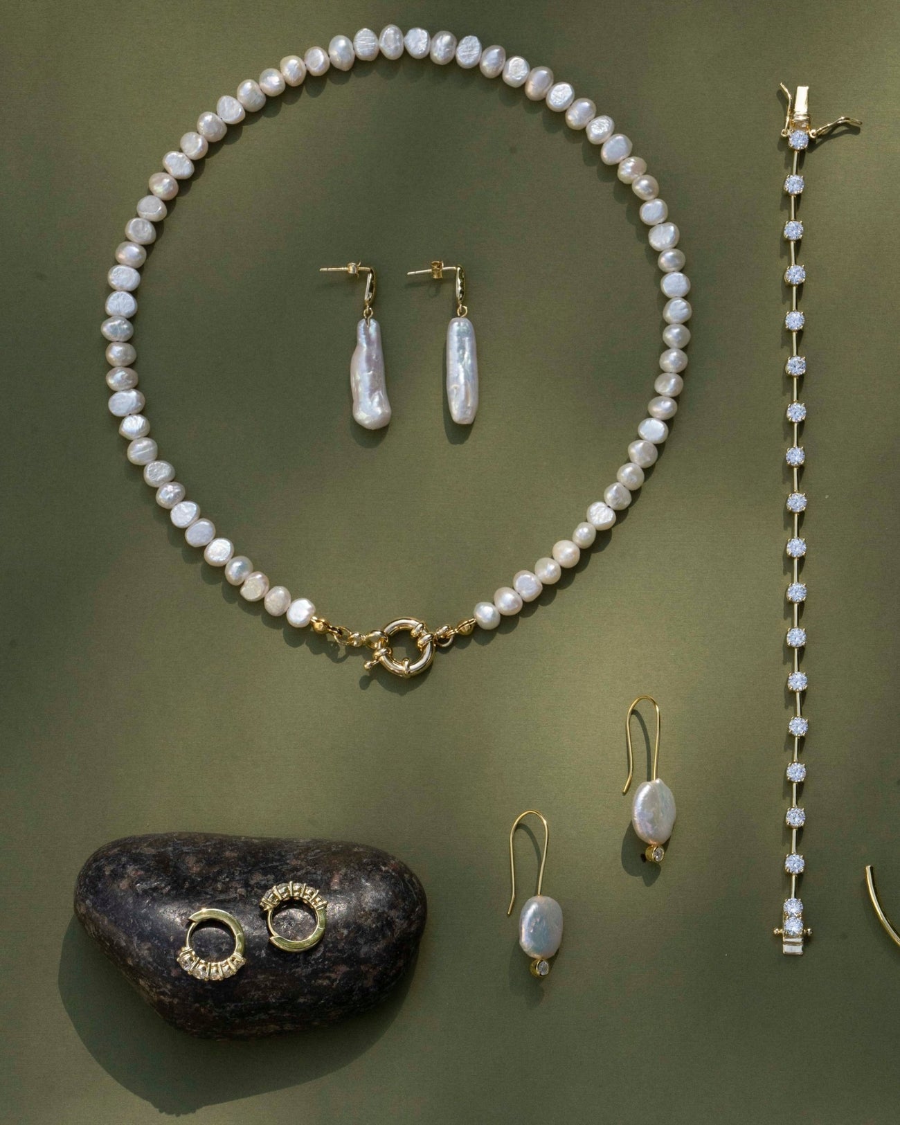 ISLA PEARL NECKLACE WITH RING CLASP - Shop Cupcakes and Cashmere