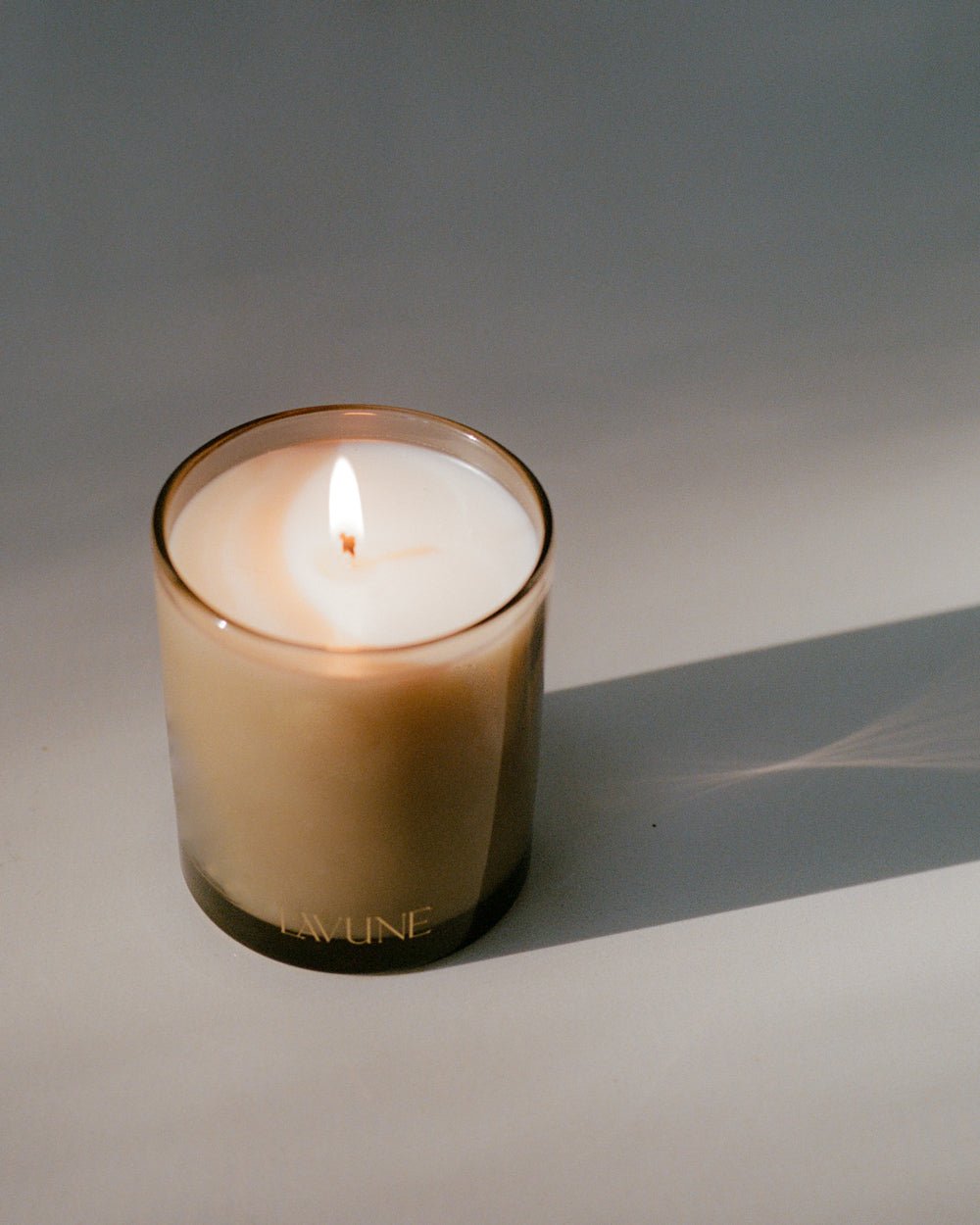 N˚09 SANTAL CANDLE - Shop Cupcakes and Cashmere