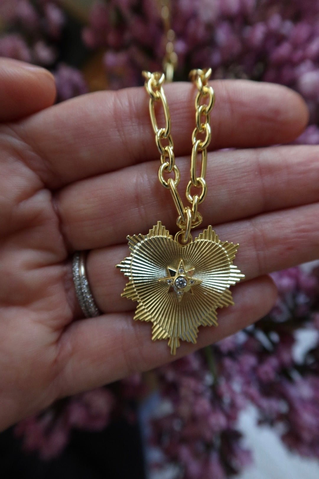 nova-bursting-heart-necklace-