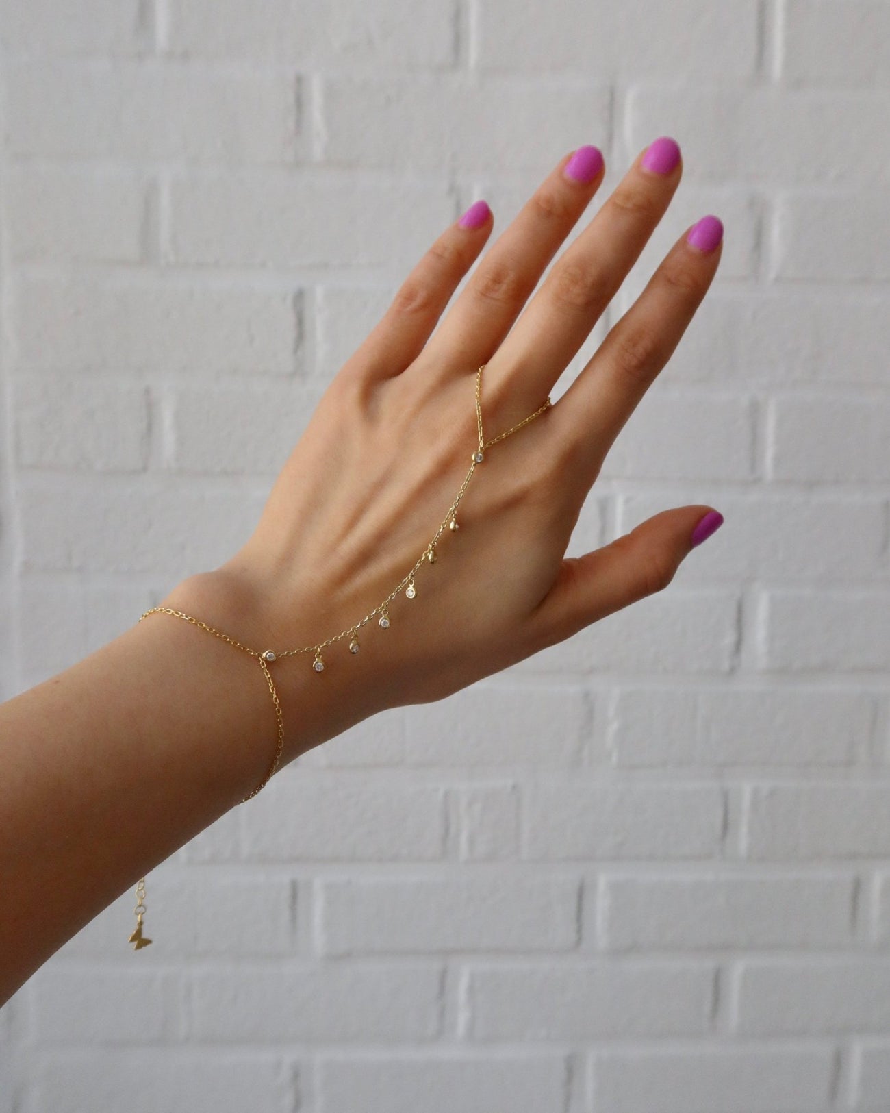 OLIVIA BEZEL CZ SHAKER HAND CHAIN - Shop Cupcakes and Cashmere