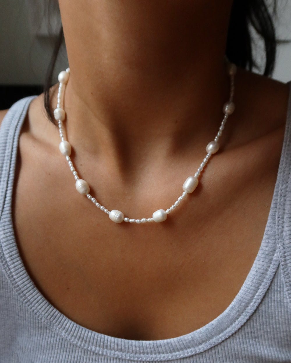 POURIA ALTERNATING PEARL NECKLACE - Shop Cupcakes and Cashmere